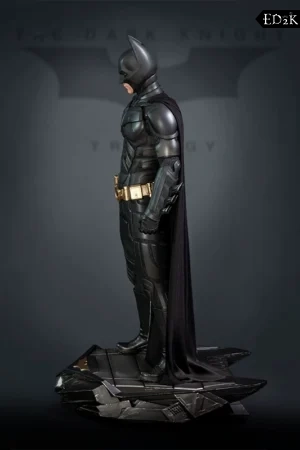 Queen Studios - DC Comics The Dark Knight Trilogy: Batman (Bruce Wayne) | 1/3 GK Statue - Image 3
