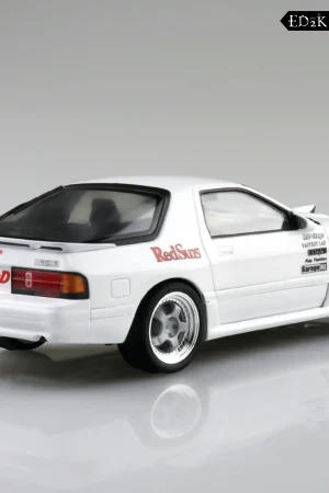 Aoshima - Initial D: Takahashi Ryosuke | FC3S RX-7 Mount Akina Battle Ver. Model Kit