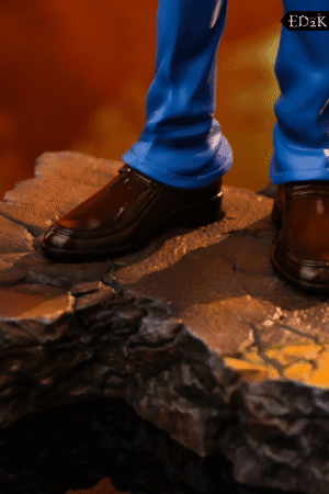 YYDS Studio - Detective Conan: Shinichi Kudo | Gun Aiming 1/6 GK Statue