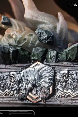 Hertz Studio - Attack on Titan: Zeke Yeager & Beast Titan | GK Statue